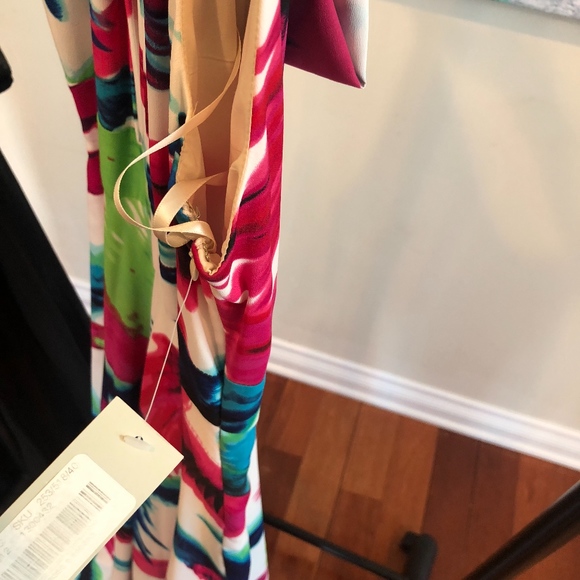 Formal Dress - Picture 3 of 4